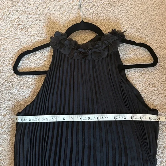 Nicole Miller Vintage Black Pleated High-Neck Sleeveless Dress - Picture 5 of 6